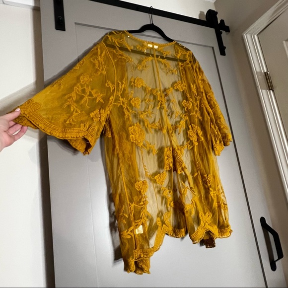 Lightly Worn Ashley Lace Kimono in mustard by LUQ in XL🌞 - Picture 10 of 14